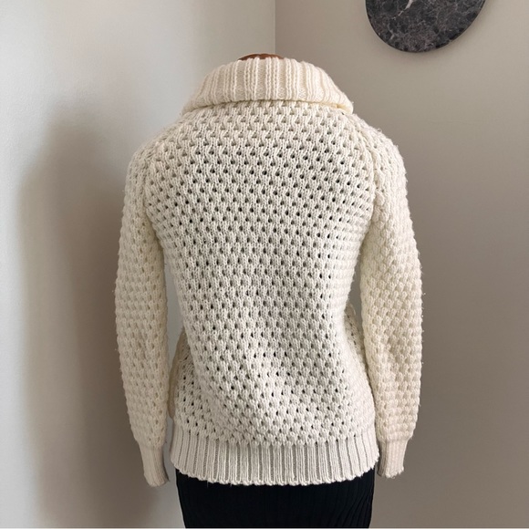 Vintage Chunky Knit Cozy Cardigan - Picture 3 of 4